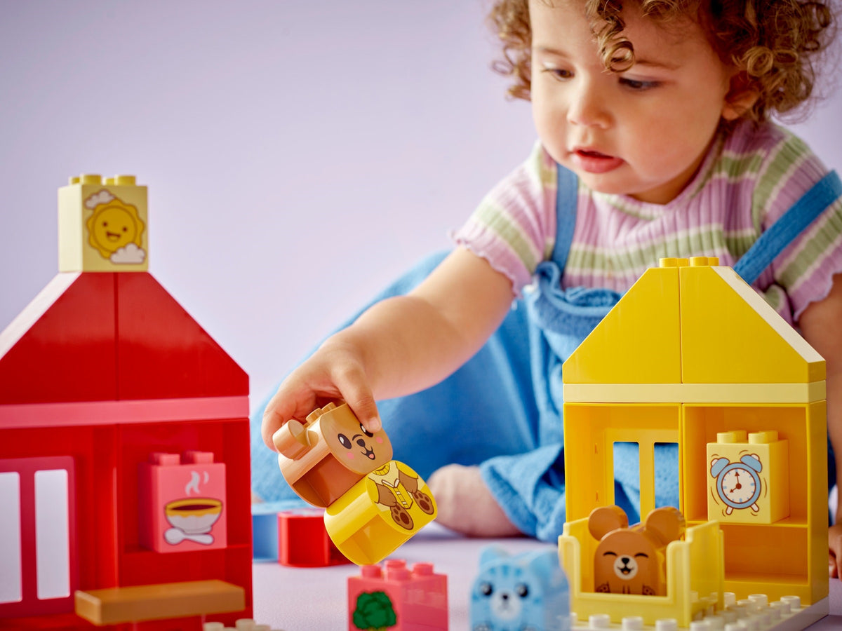 LEGO Duplo 10414 Päivätoimet: Ruokailu ja Nukkumaanmeno