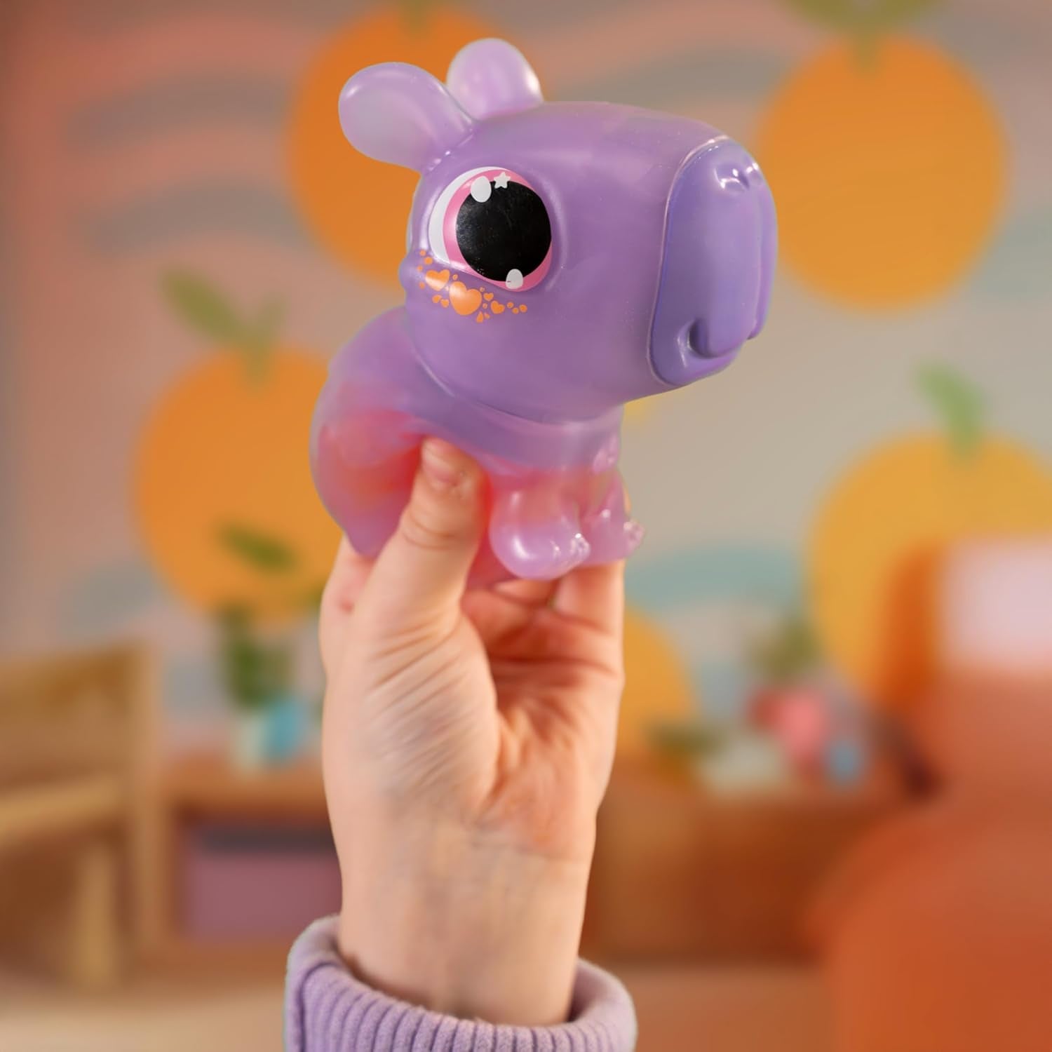 Animagic Let's Glo Kapybara Interaktiivinen Eläin Violetti