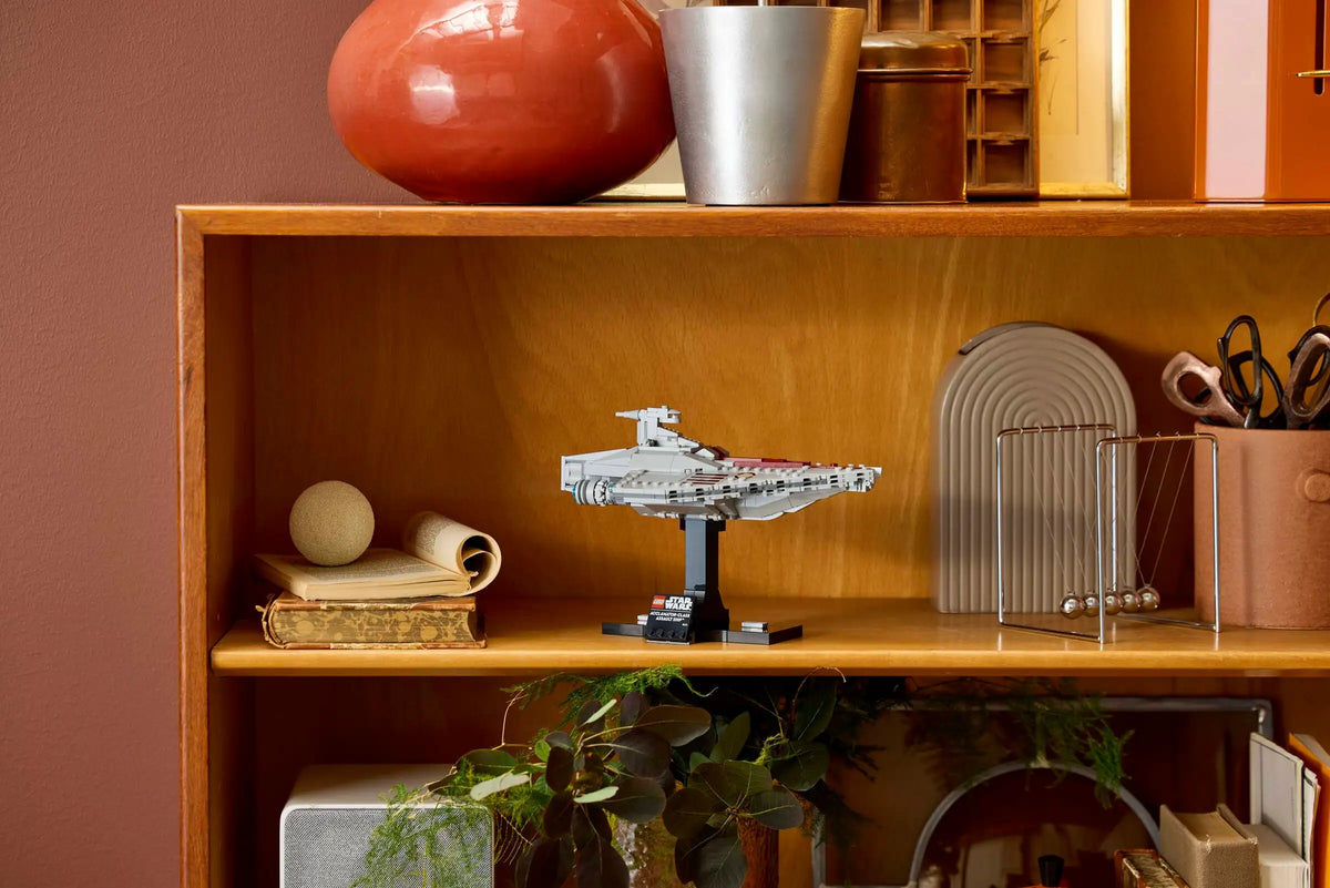 LEGO Star Wars 75404 Acclamator-luokan Hyökkäysalus