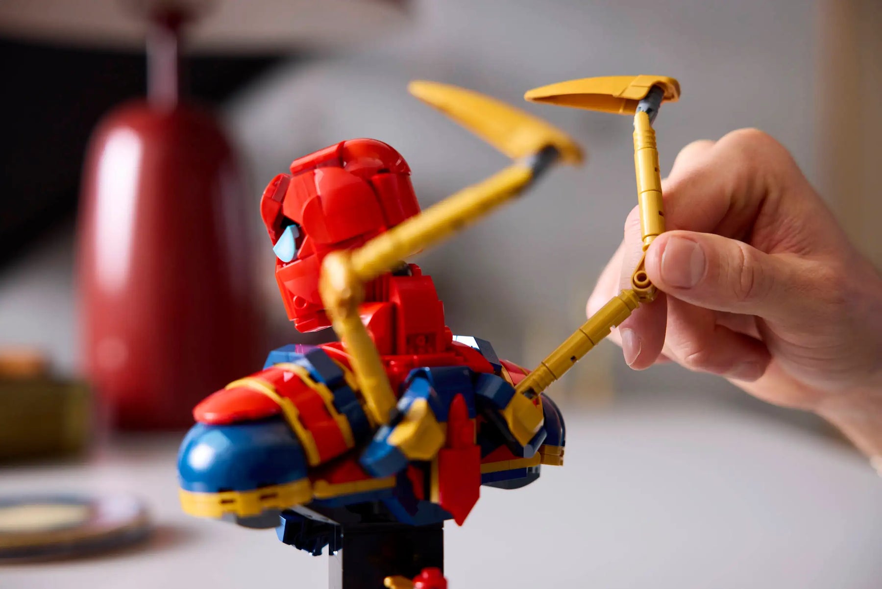 LEGO Marvel 76326 Iron Spider-Man‑ Rintakuva