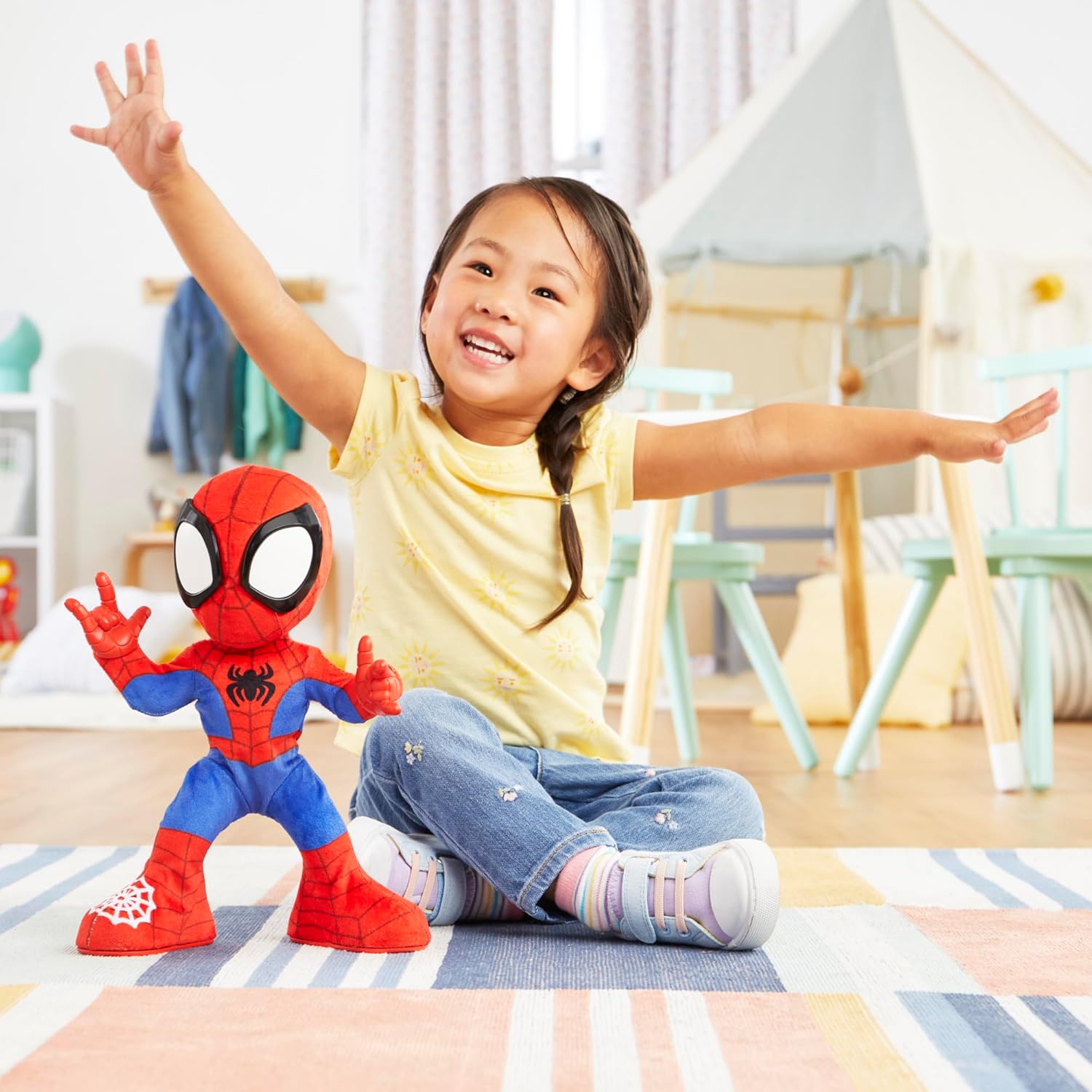 Marvel Spidey Amazing Friends Tanssiva ja Ryömivä Spidey