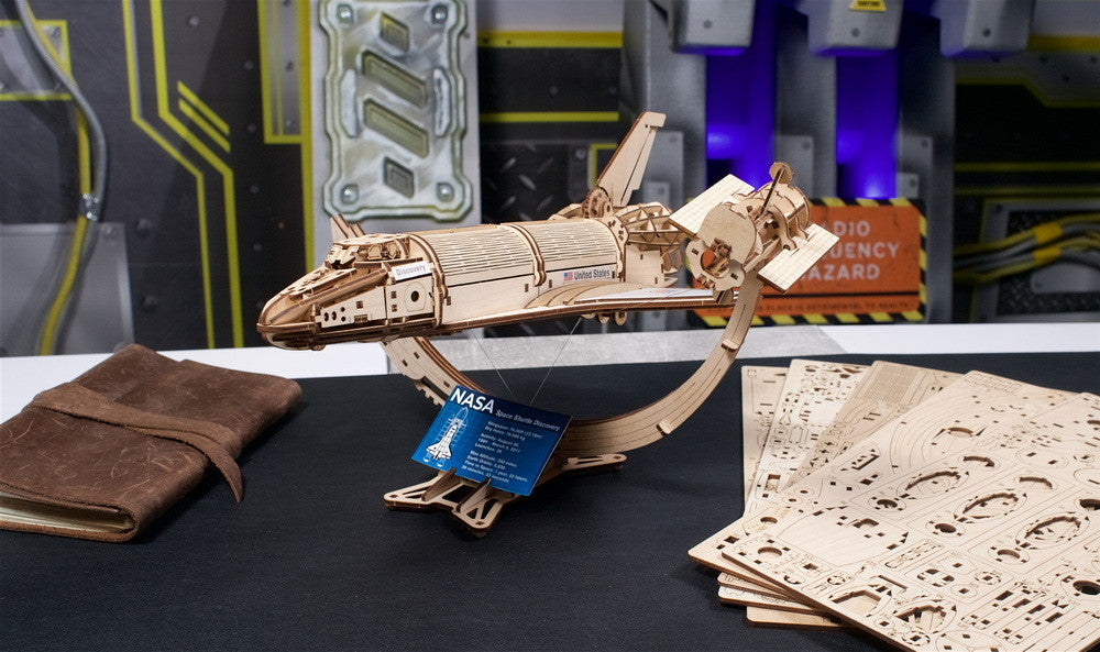 Ugears NASA Space Shuttle Discovery