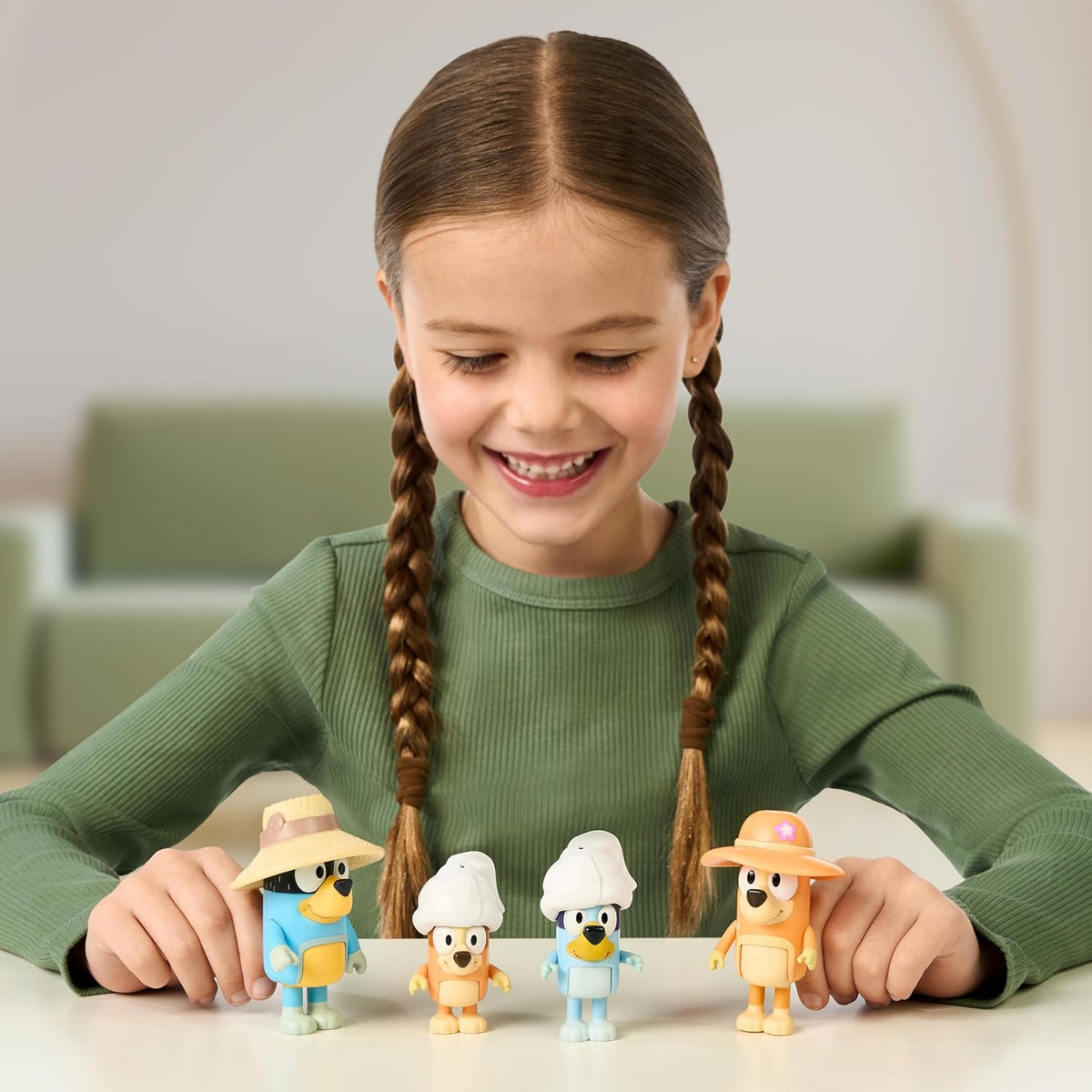 BLUEY Family Trip -Lomahahmot 4 kpl