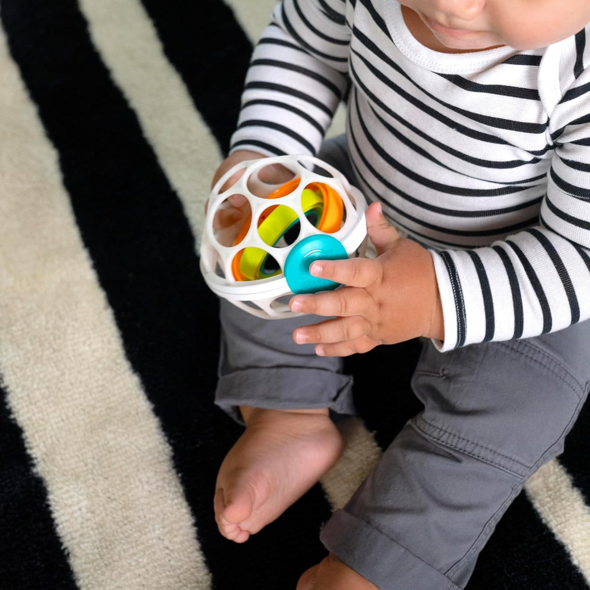 Baby Einstein Roxy's Gyroscope Grip & Spin Oball Tartuntapallo