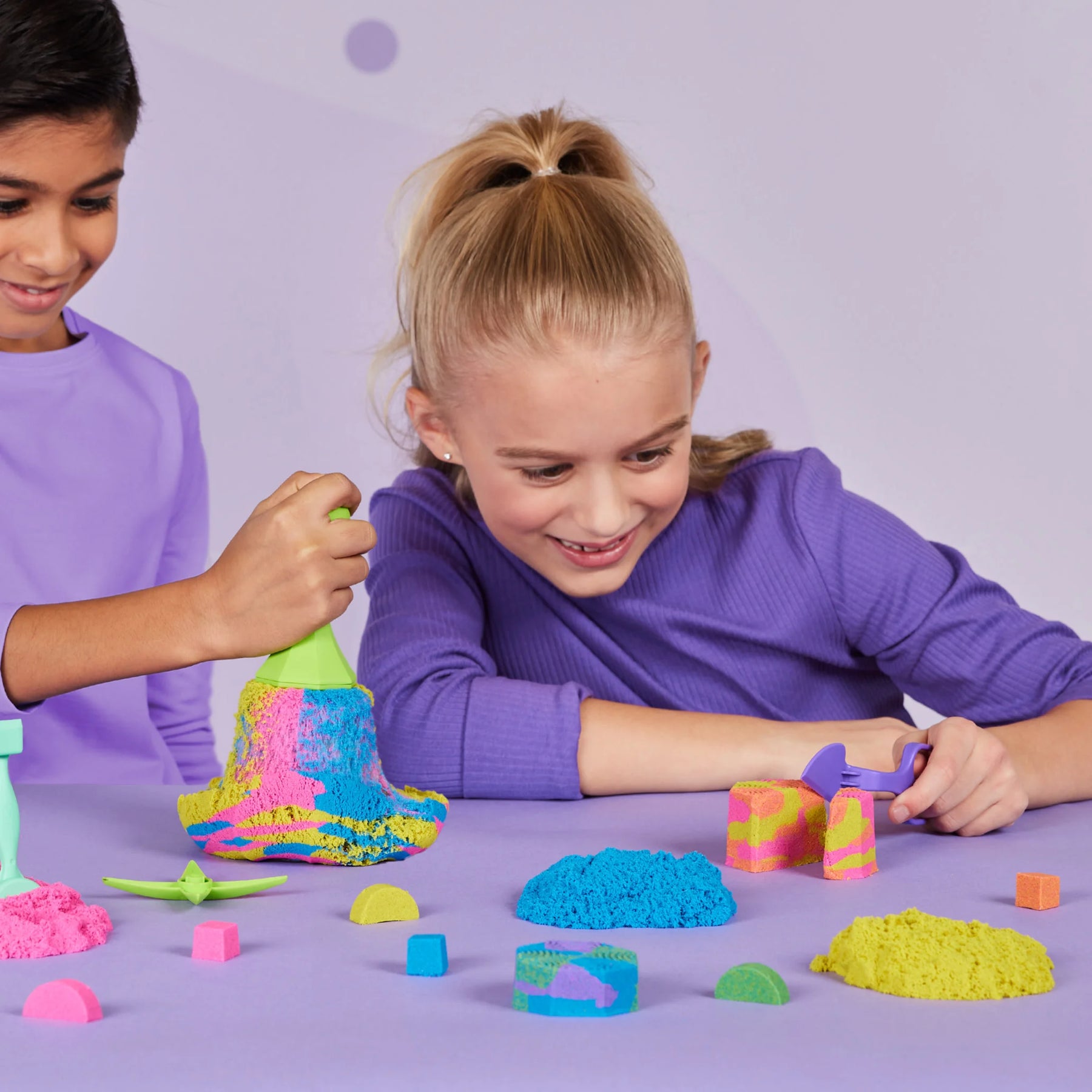 Kinetic Sand Squish N' Create Taikahiekka Leikkisetti