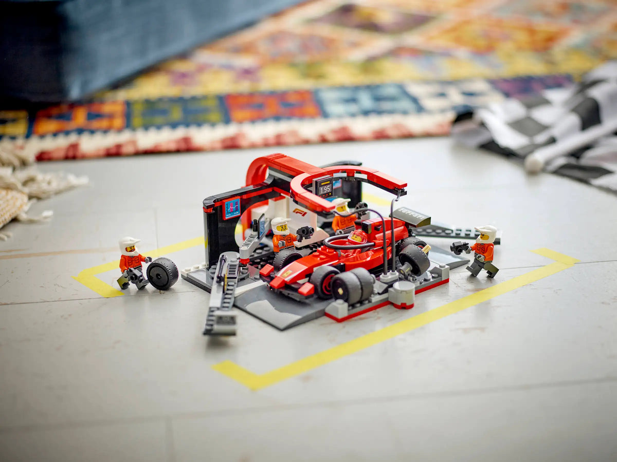 LEGO City 60443 F1®-Varikkopysähdys ja Varikkomiehistö sekä Ferrari-auto