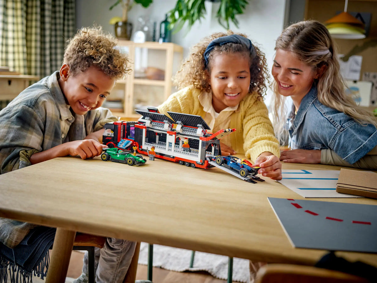 LEGO City 60445 F1®-rekka ja F1®-autot RB20 ja AMR24