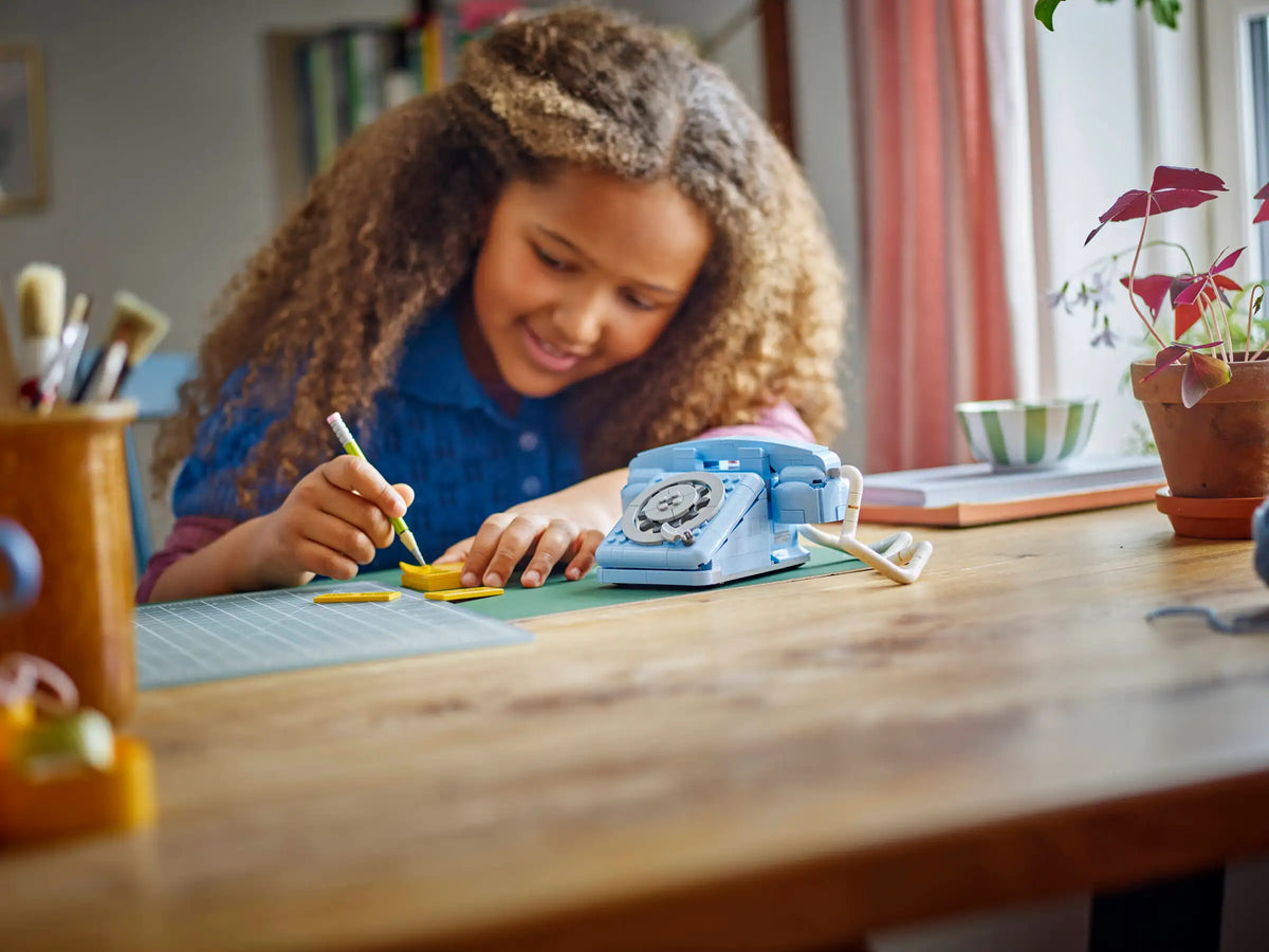 LEGO Creator 31174 Retrotyylinen Puhelin