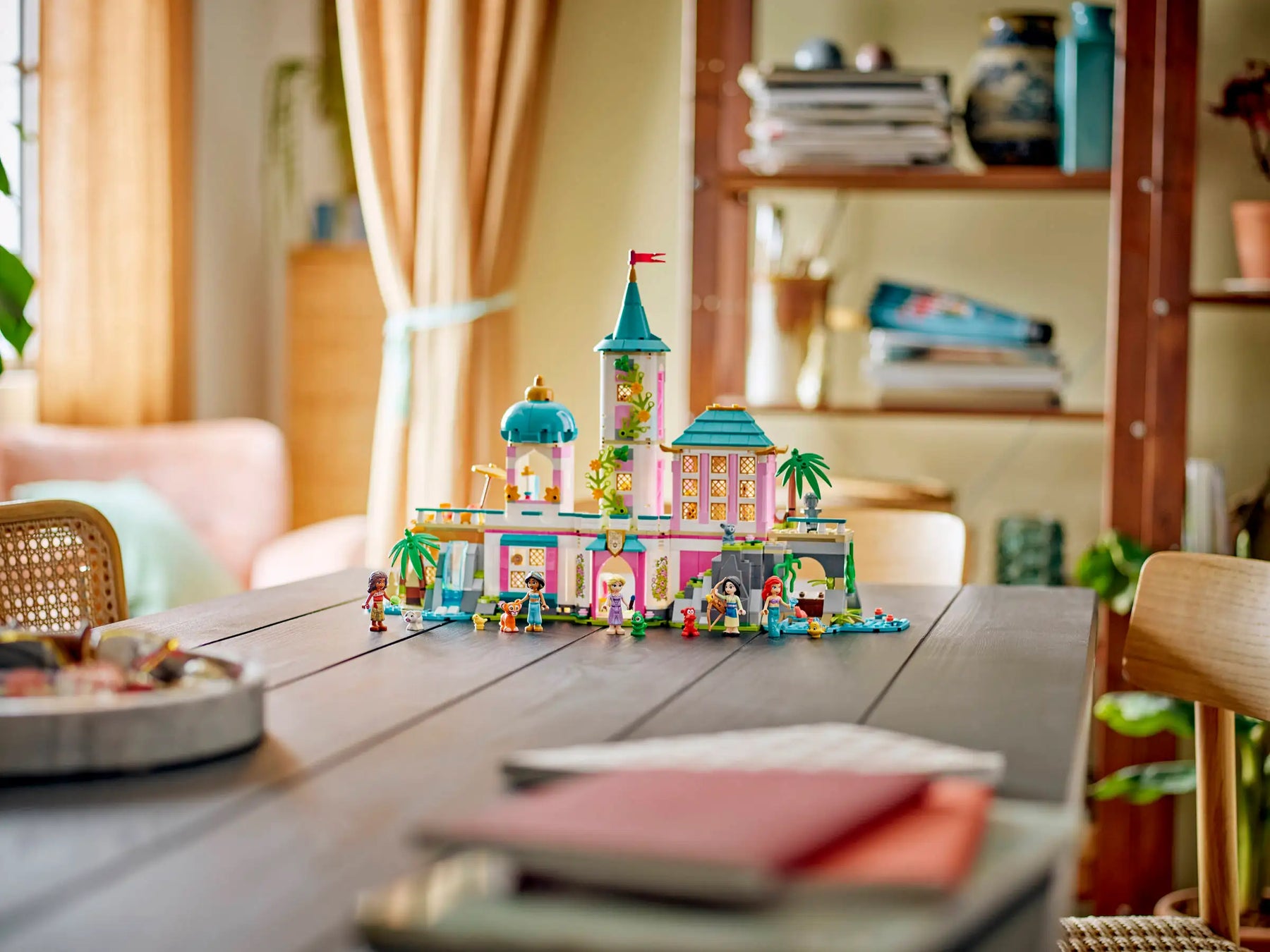 LEGO Disney 43267 Prinsessalinna ja Kuninkaalliset Lemmikit