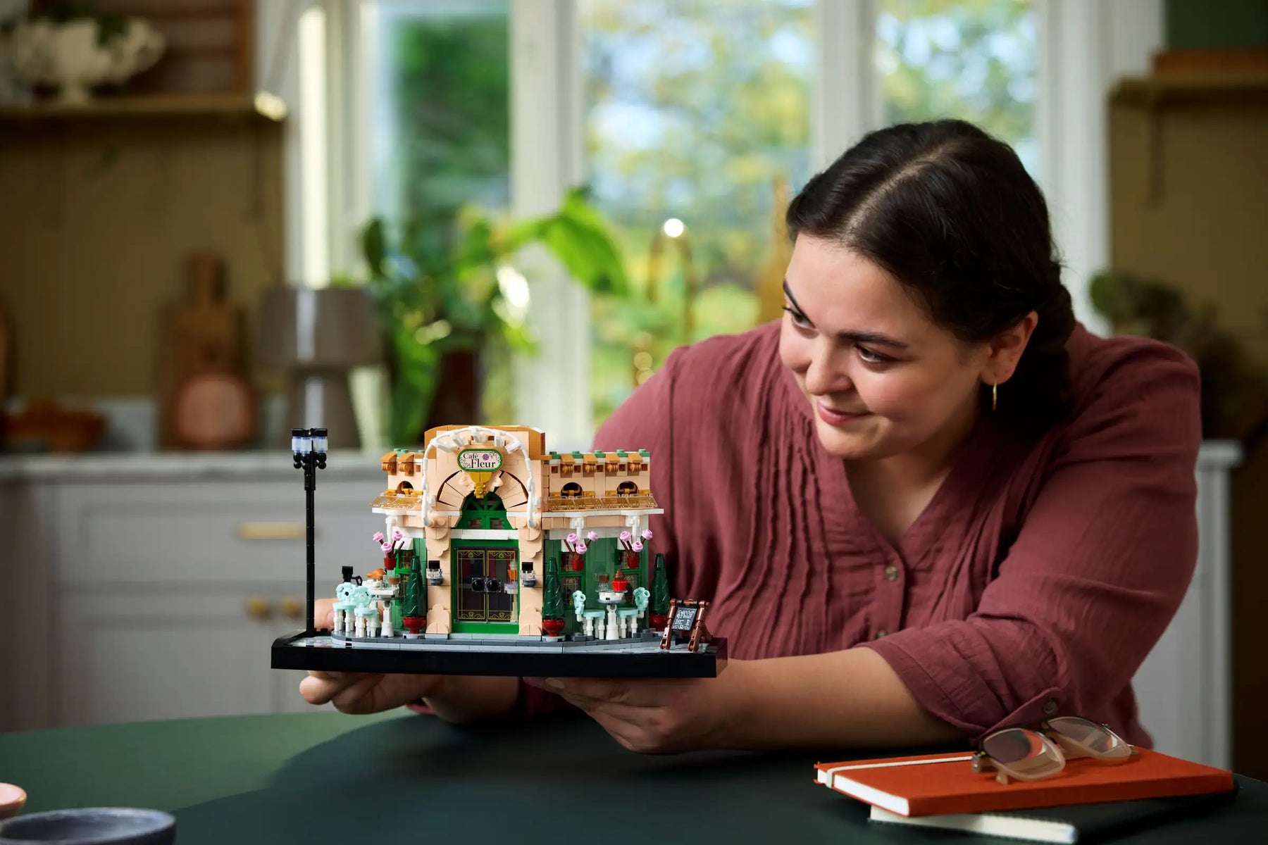 LEGO Icons 10362 Ranskalainen kahvila