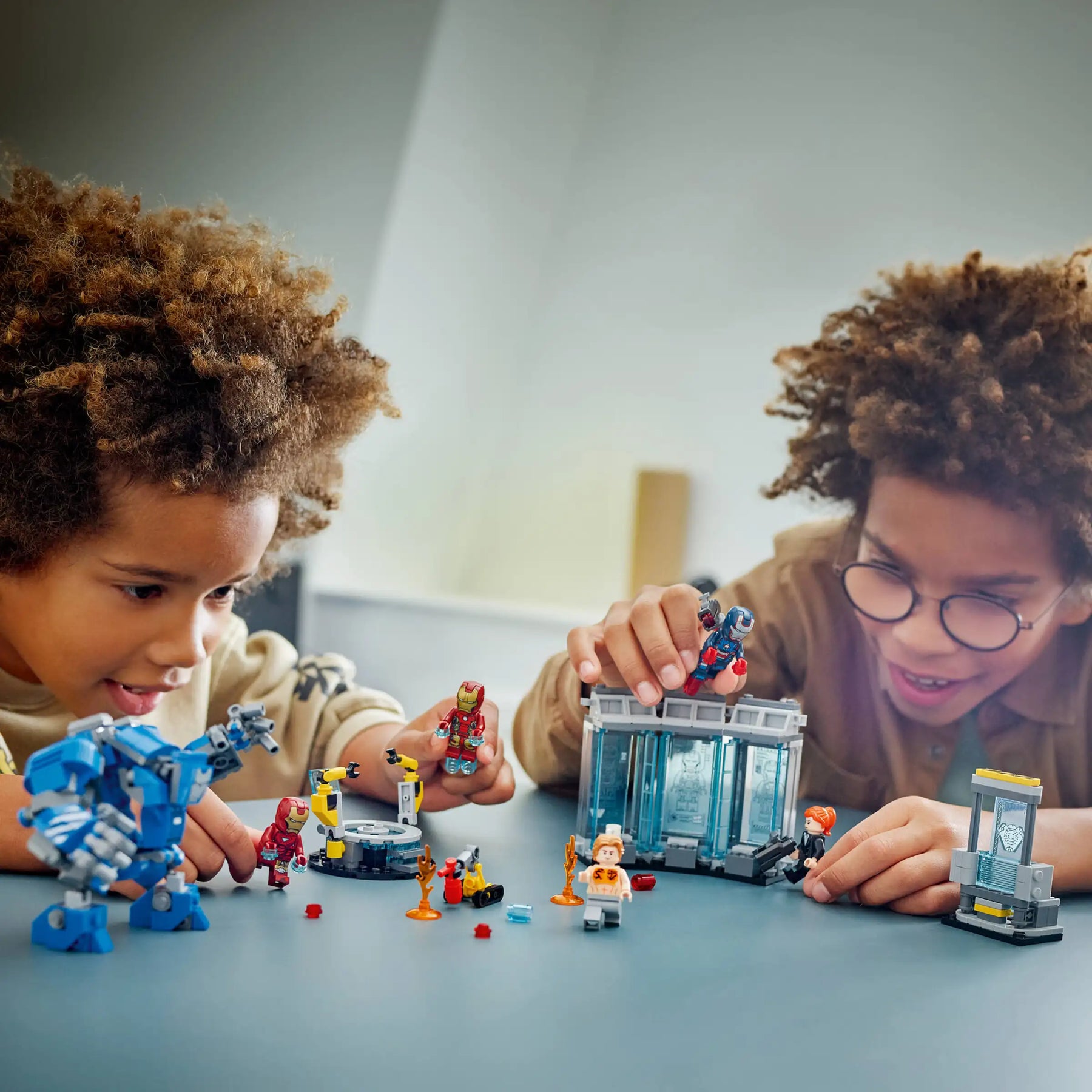 LEGO Marvel 76315 Iron Manin Laboratorio - Haarniskahuone