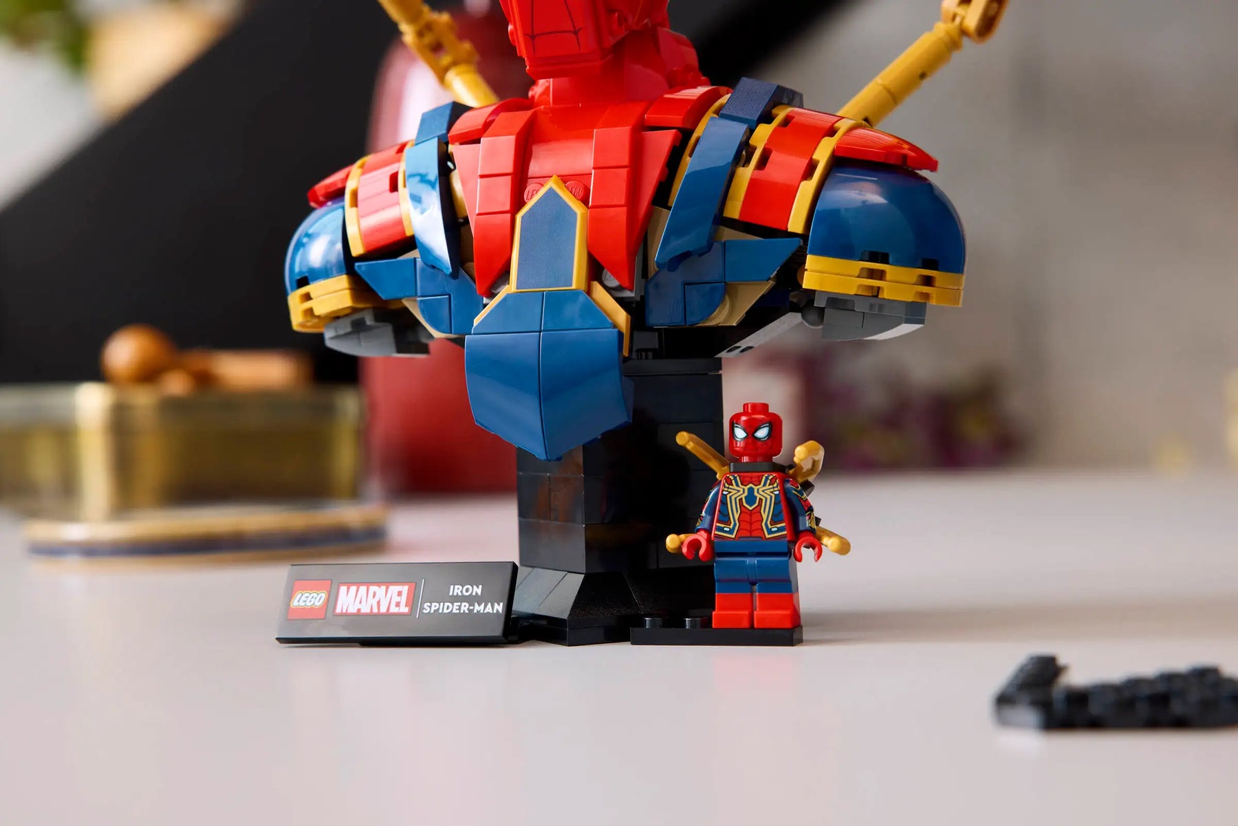 LEGO Marvel 76326 Iron Spider-Man‑ Rintakuva