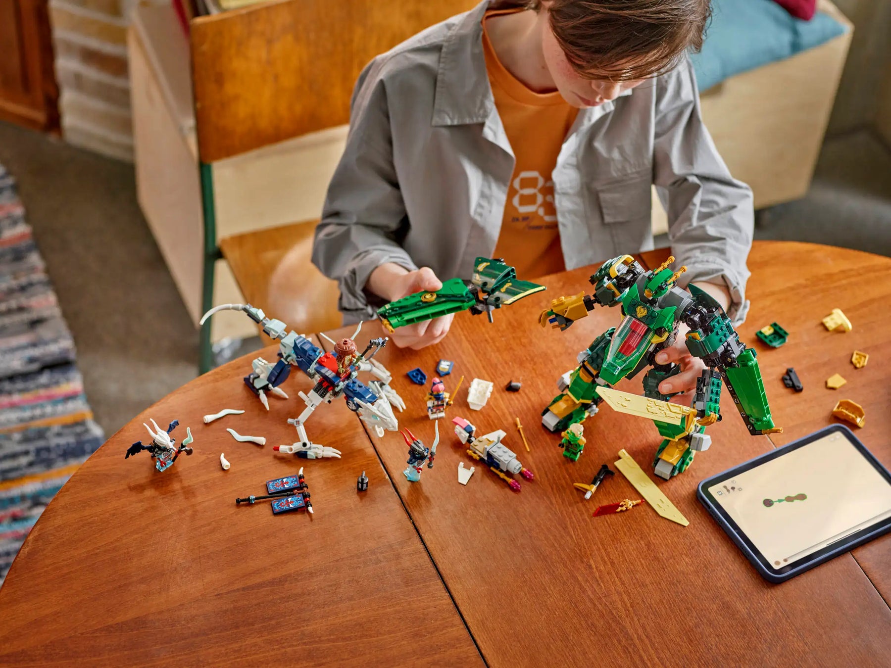 LEGO Ninjago 71845 Lloydin Suihkarirobotti