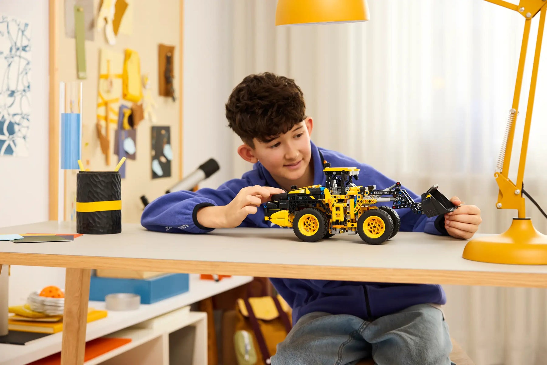 LEGO Technic 42209 Volvo L120 Electric Pyöräkuormaaja