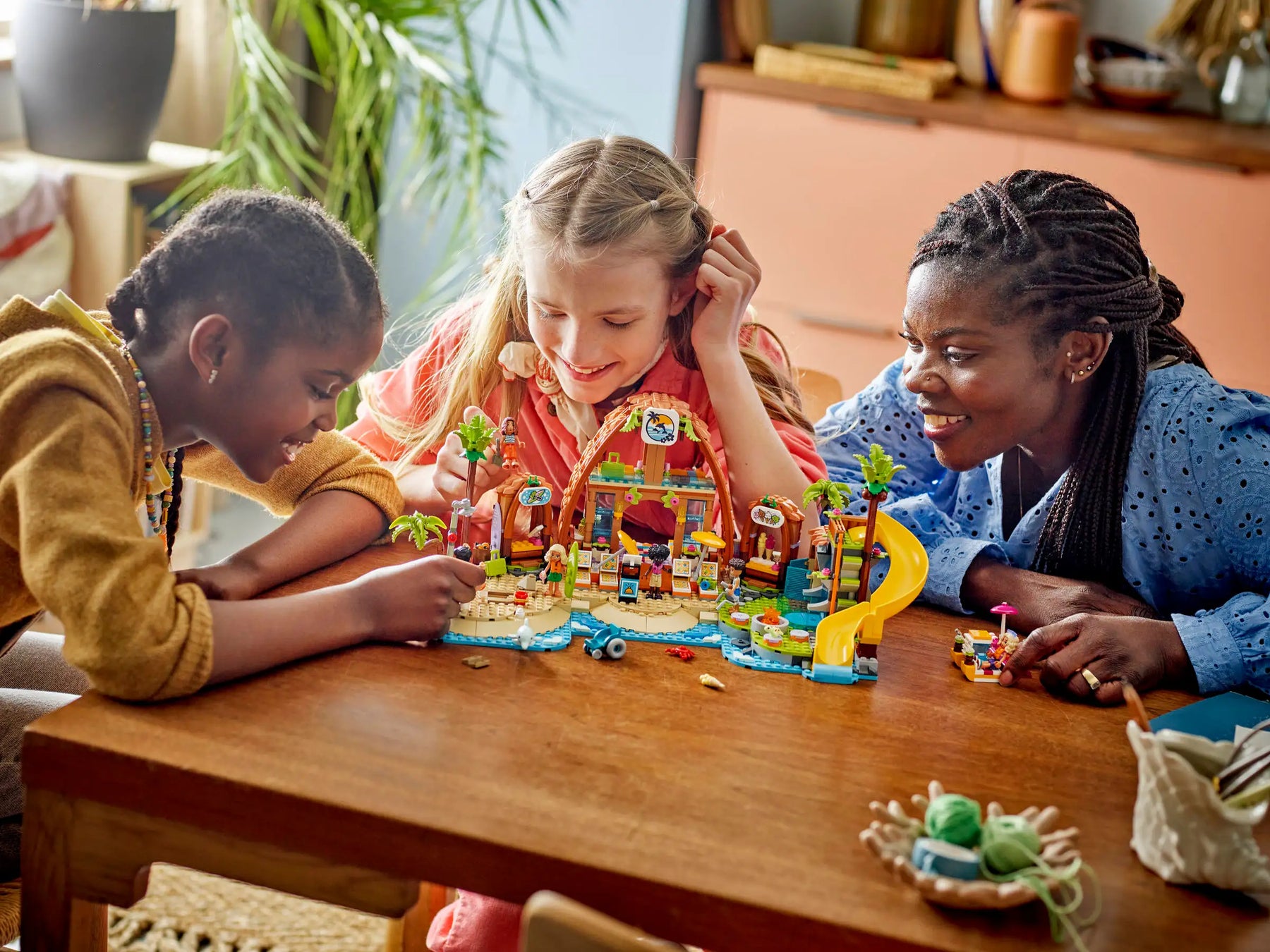 Lego Friends 42673 Koko Perheen Lomakohde Meren Rannalla