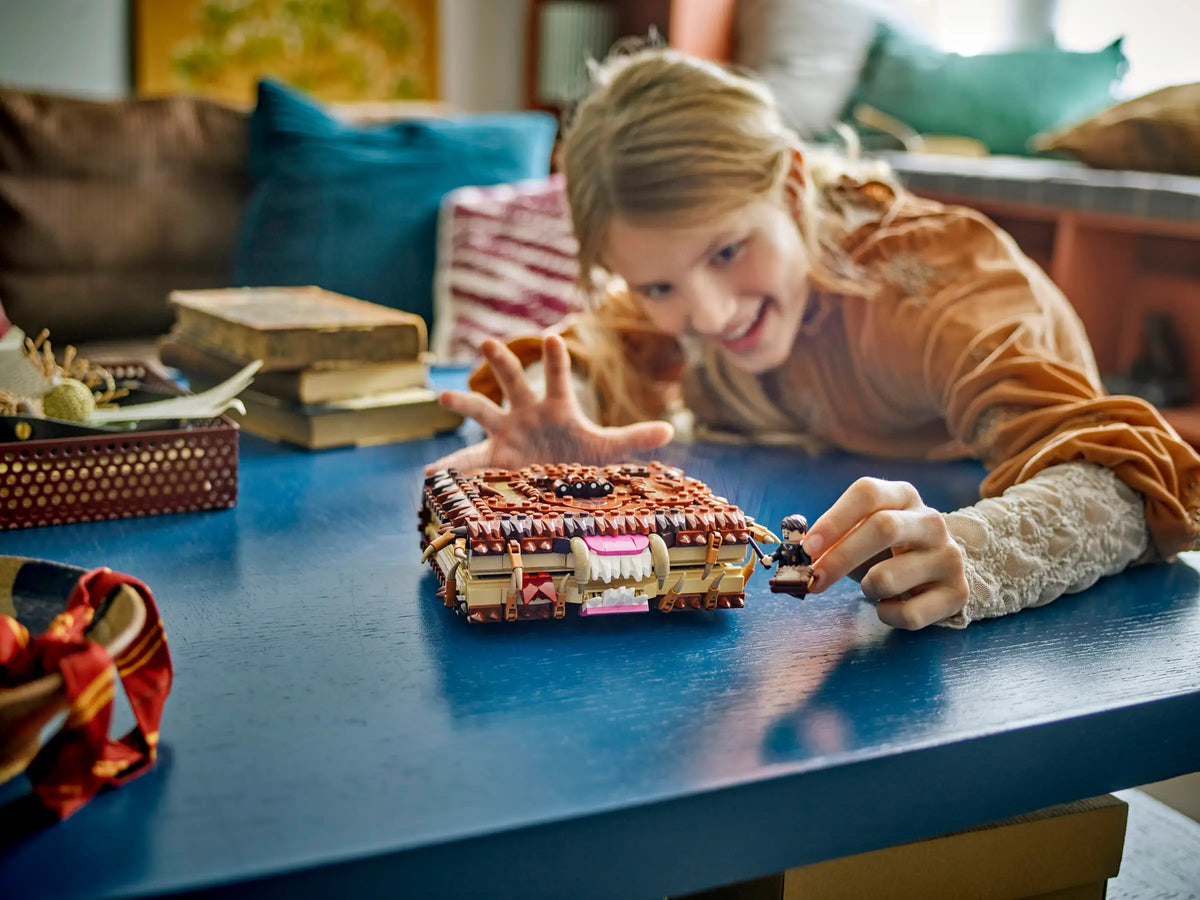 Lego Harry Potter 76449 Haukkaava Hirvittävän Suuri Hirviökirja