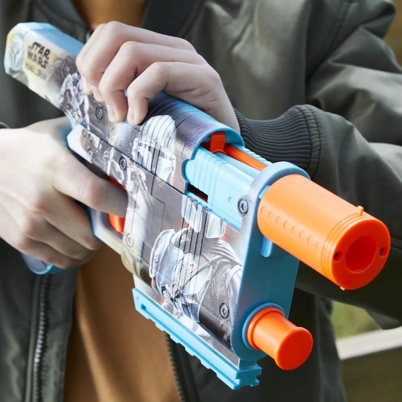 Nerf Star Wars the Mandalorian Ase sekä 8 Ammusta