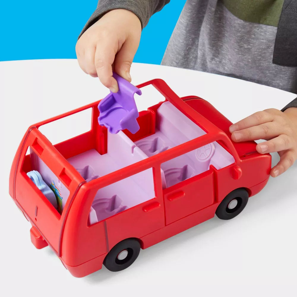 Pipsa Possun Perheauto & Kaksi Hahmoa