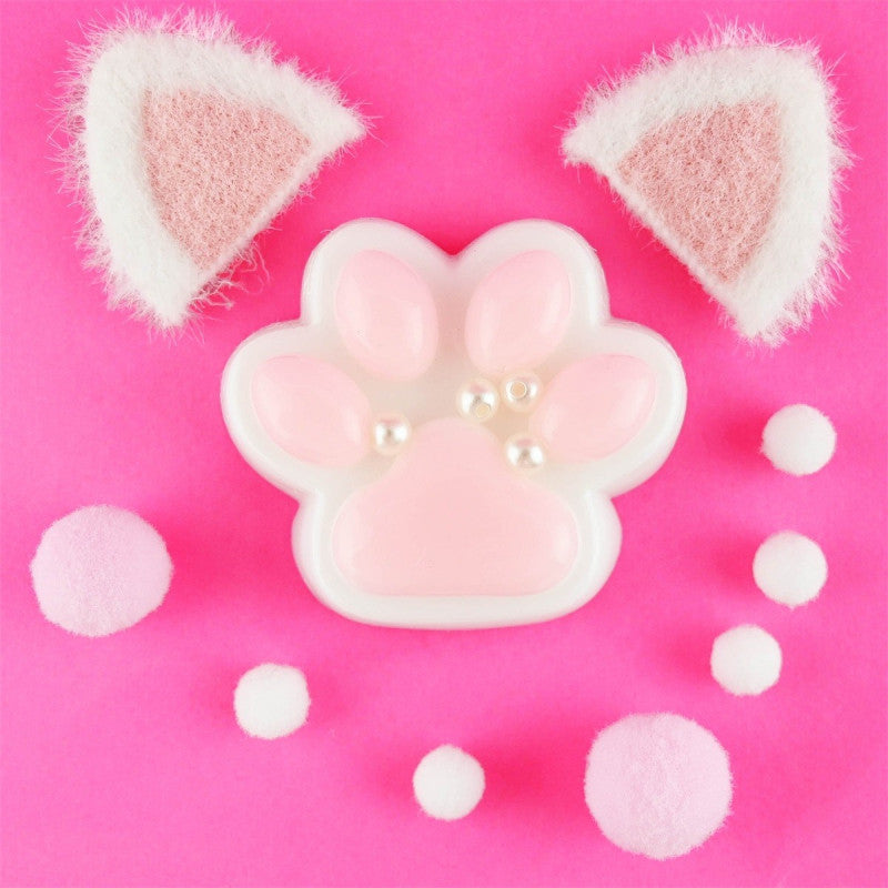 Puristeltava Kissantassu 7 cm Korvilla