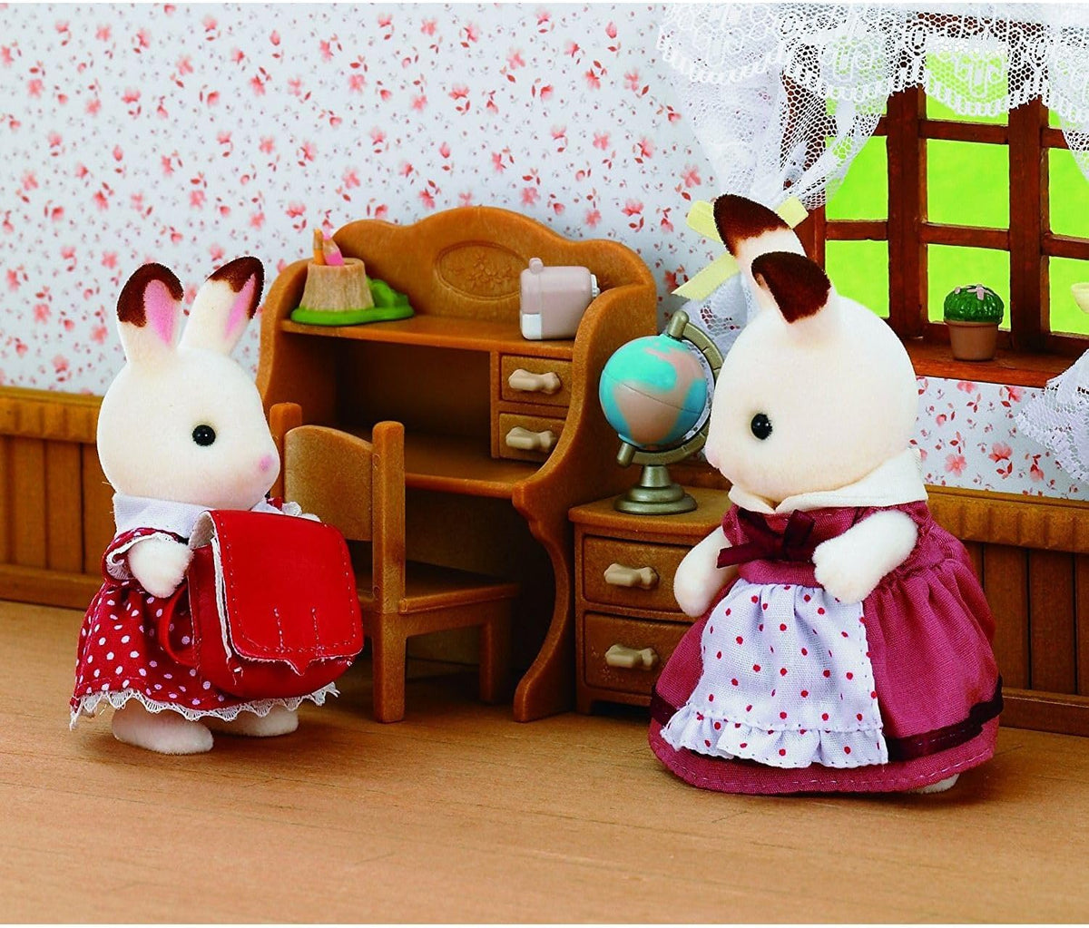 Sylvanian Families 5016 Suklaapupusisko ja Kirjoituspöytä