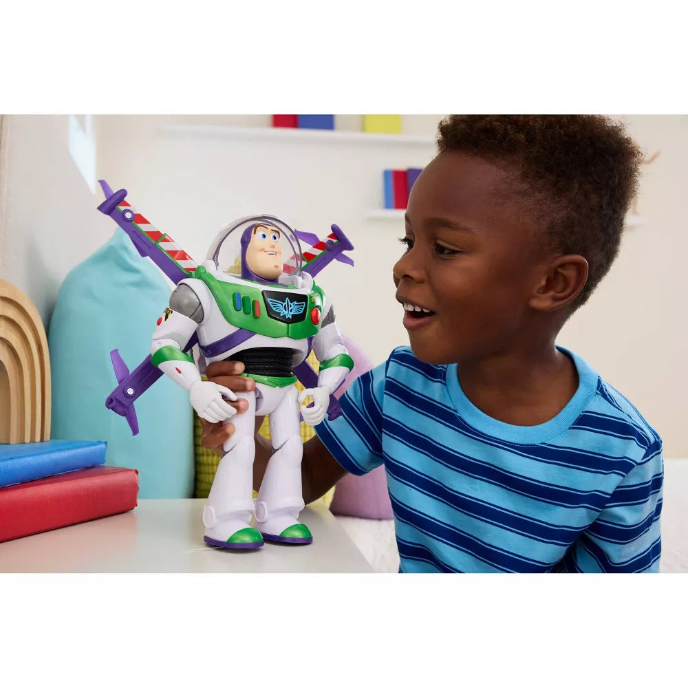 Toy Story 5 Buzz Lightyear Hahmo Äänillä