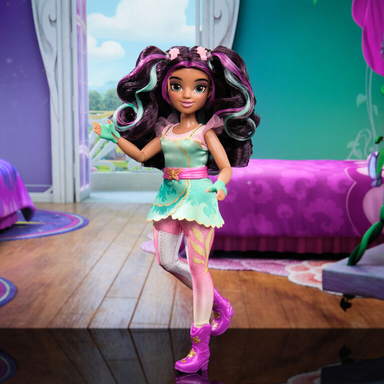 Unicorn Academy/ Yksisarvisakatemia Muotinukke 24 cm Ava