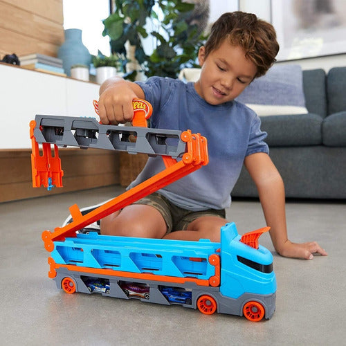 Hot Wheels City Speedway Hauler Leikkisetti