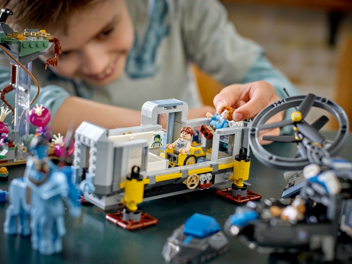 LEGO Avatar 75573 Leijuvat Vuoret: Kohde 26 ja RDA Samson