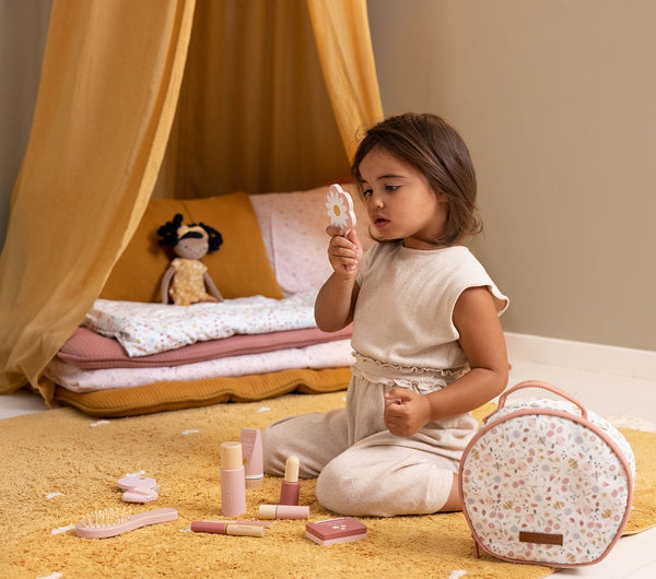 Little Dutch Puinen Meikkilaukku 10 osaa