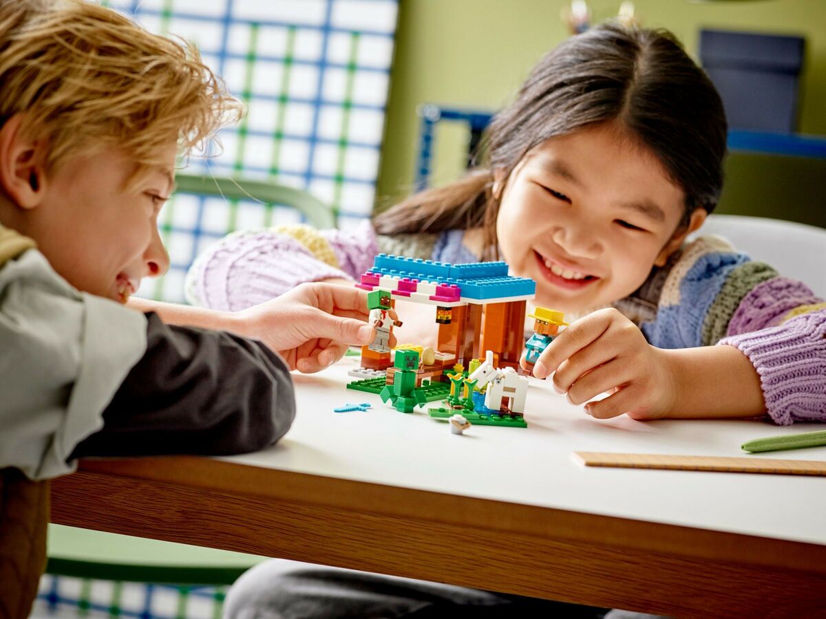 LEGO Minecraft 21184 Leipomo