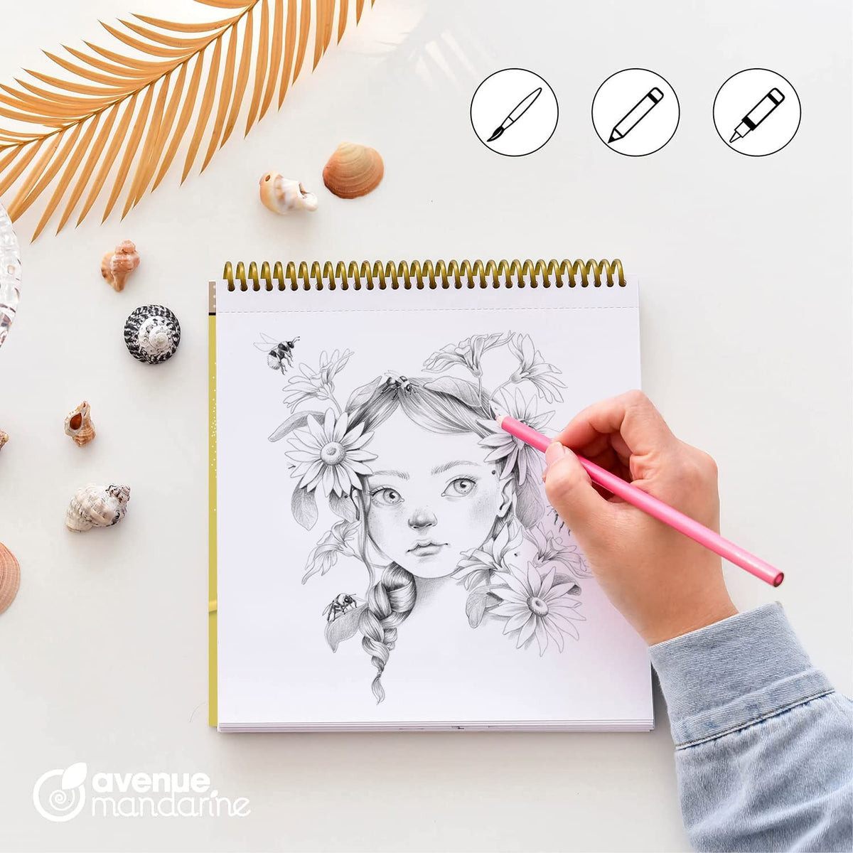 Värityskirja Coloriage Wild 7 Lapset 28 kuvaa