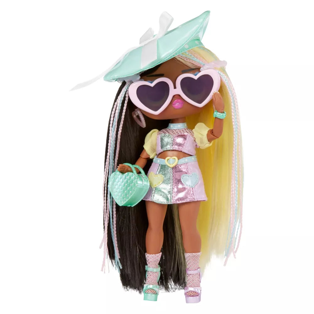 L.O.L. Surprise Tweens Darcy Blush