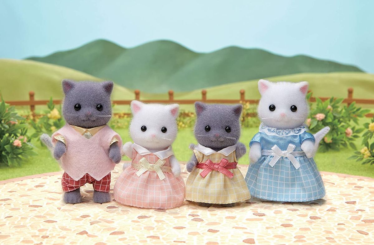 Sylvanian Families 5455 Persian Cat Family