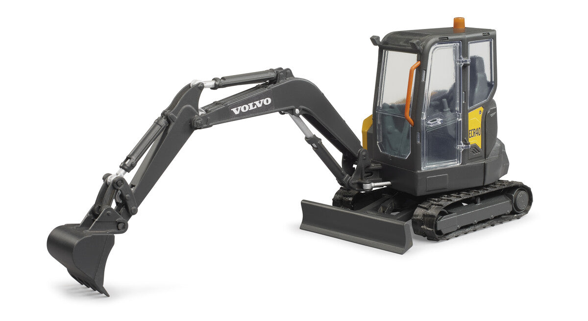 Bruder 02465 Volvo Kaivinkone 1:16