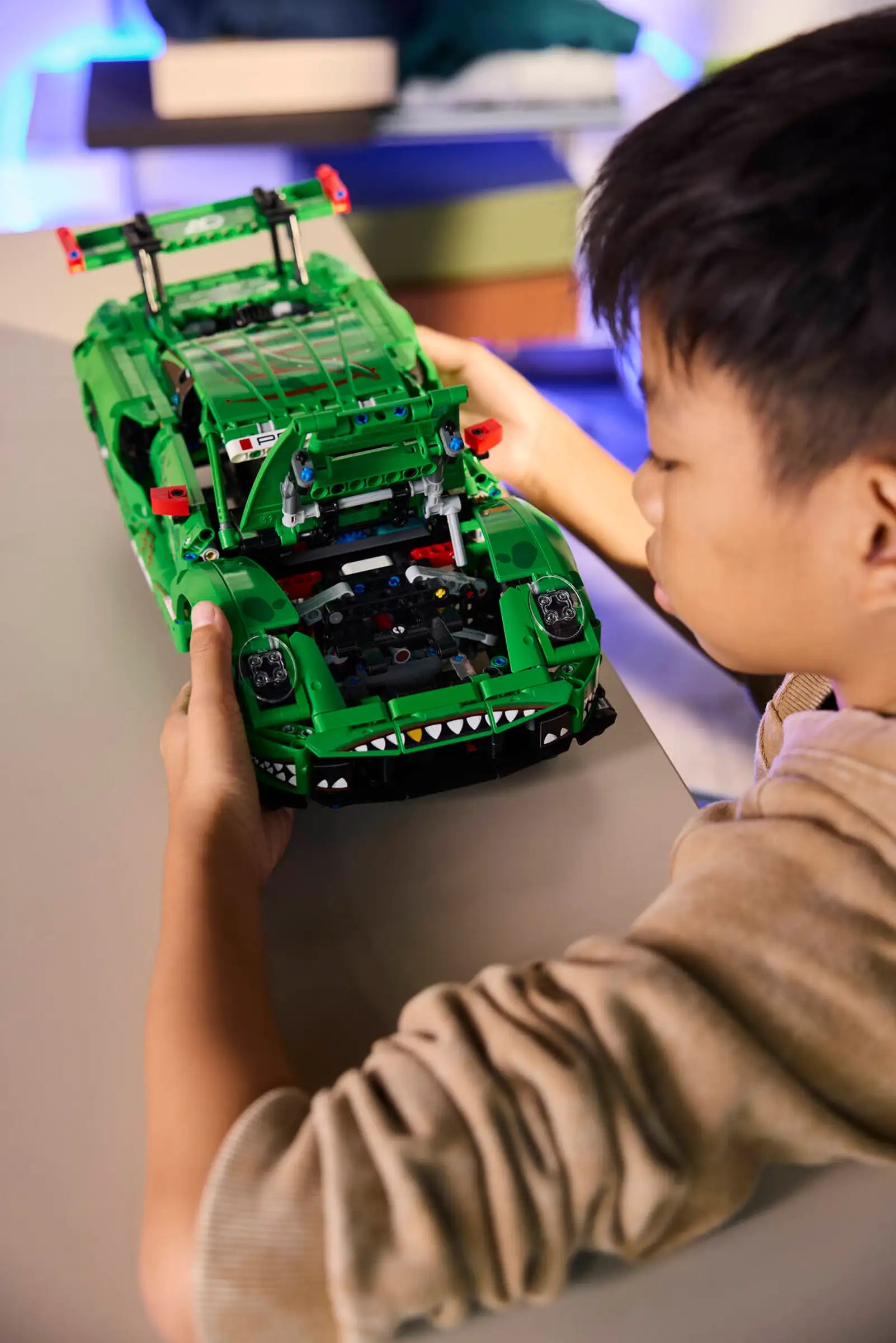 Lego Technic 42224 Porsche 911 GT3 R REXY AO Racing Auto