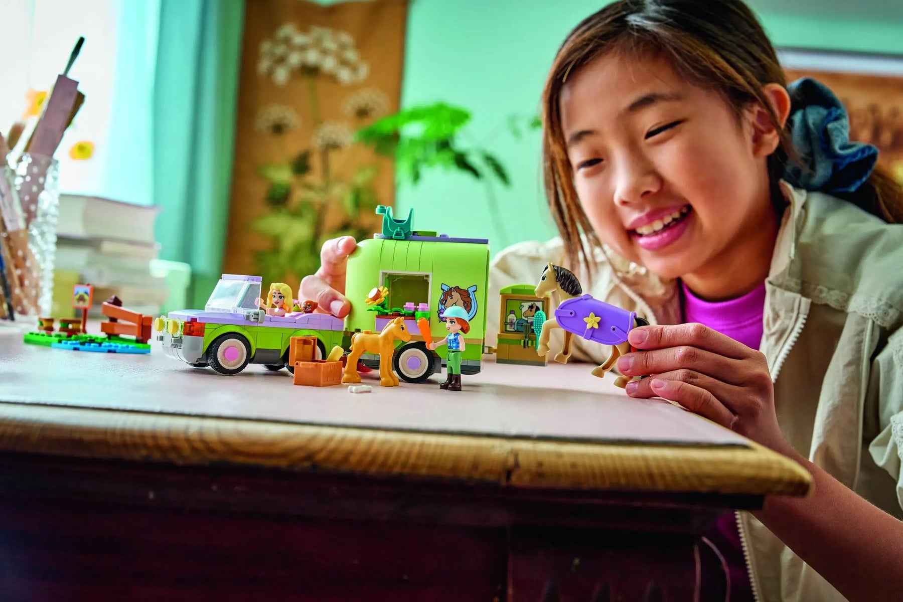 Lego Friends 42695 Hevosen ja Varsan Kuljetusvaunu