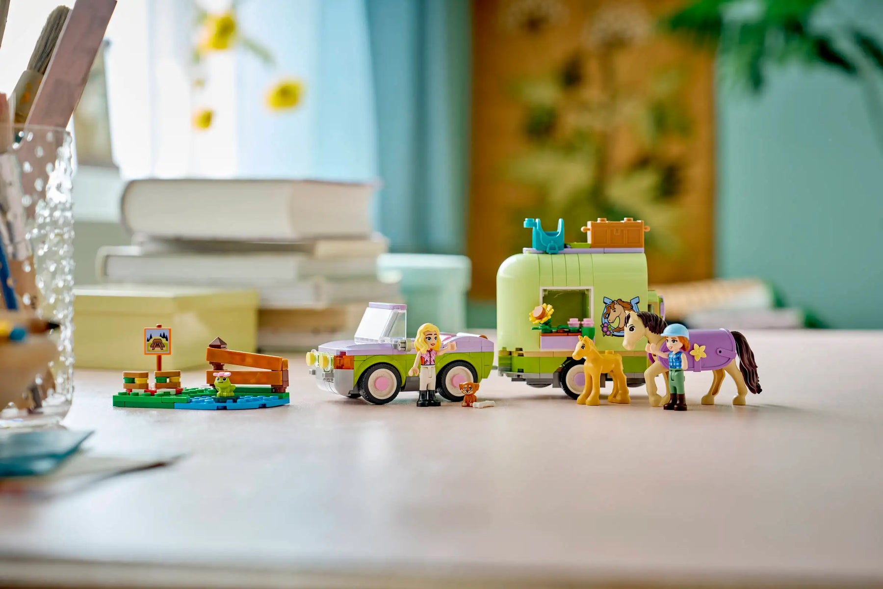 Lego Friends 42695 Hevosen ja Varsan Kuljetusvaunu