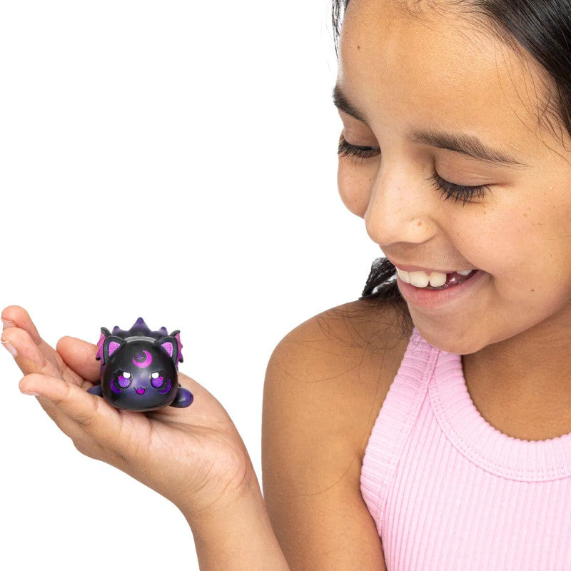 Aphmau MeeMeows Mystery Elemental Figuuripakkaus