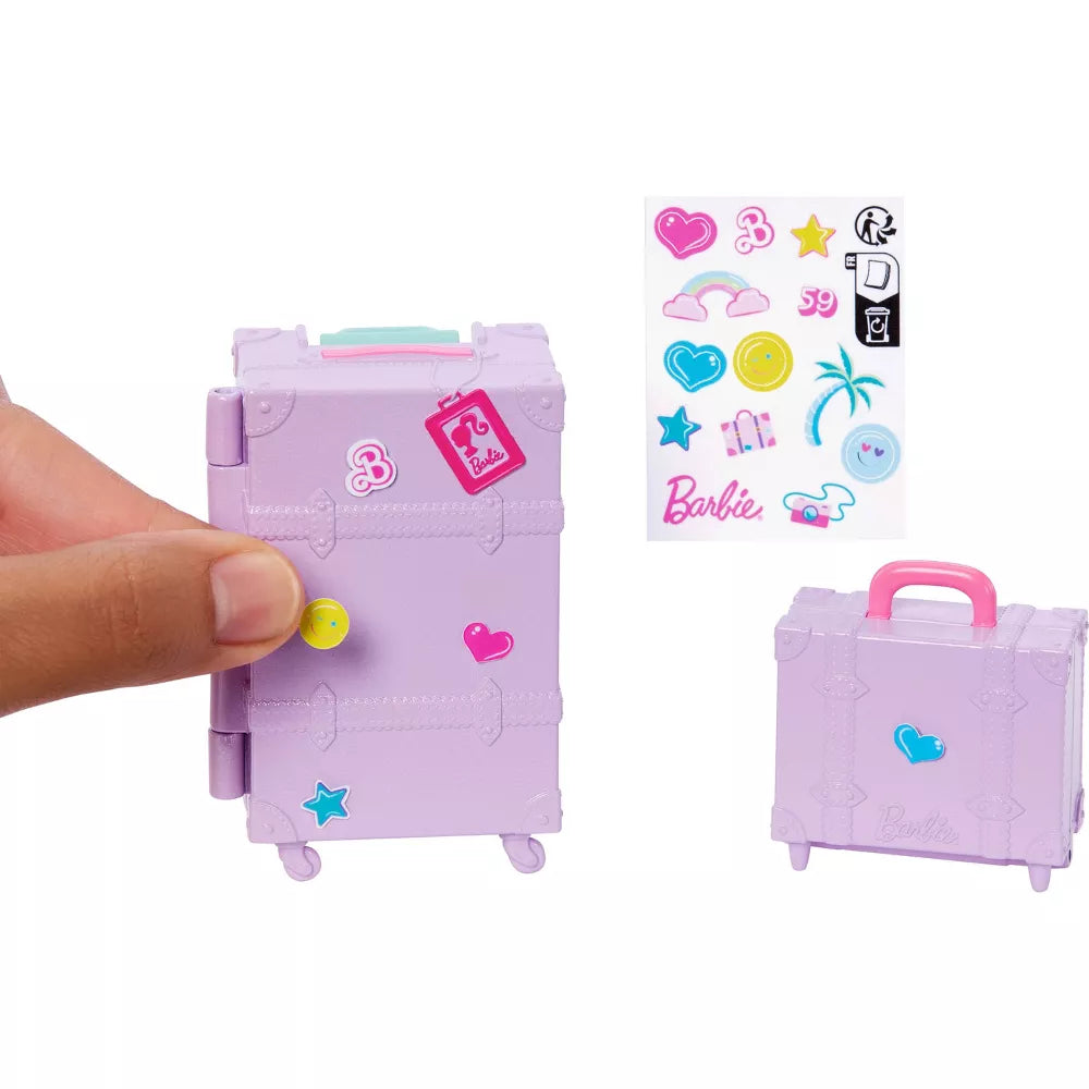 Barbie Family & Friends Adventure Malibu Nukke ja Matkustustarvikkeet