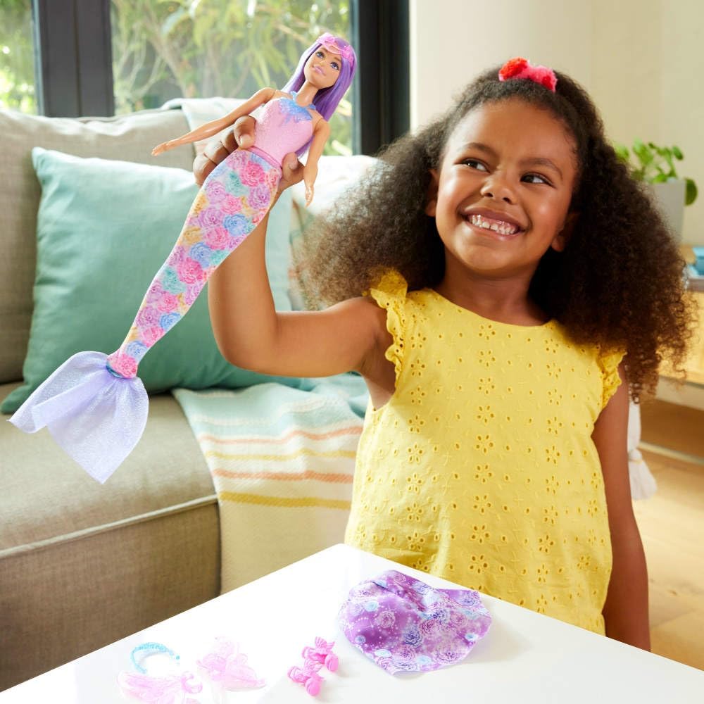 Barbie Fantasy Fashion Setti Nukke Ja Asusteet