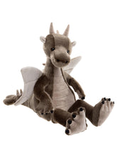 Charlie Bears Gargoyle/Fantasiahahmo Lohikäärme Clubs Pehmolelu 32cm