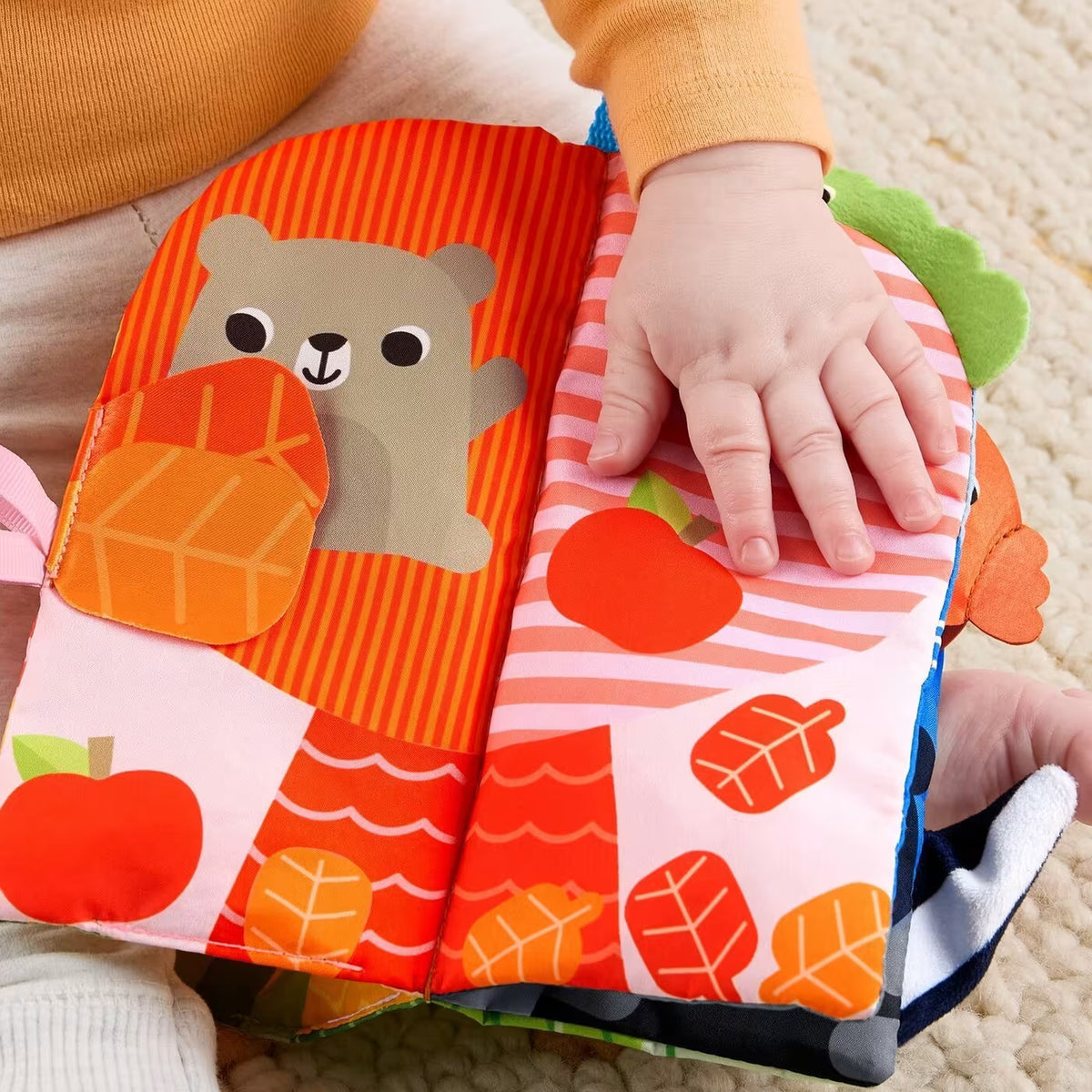 Fisher-Price Sensory Seasons Aktiviteettikirja