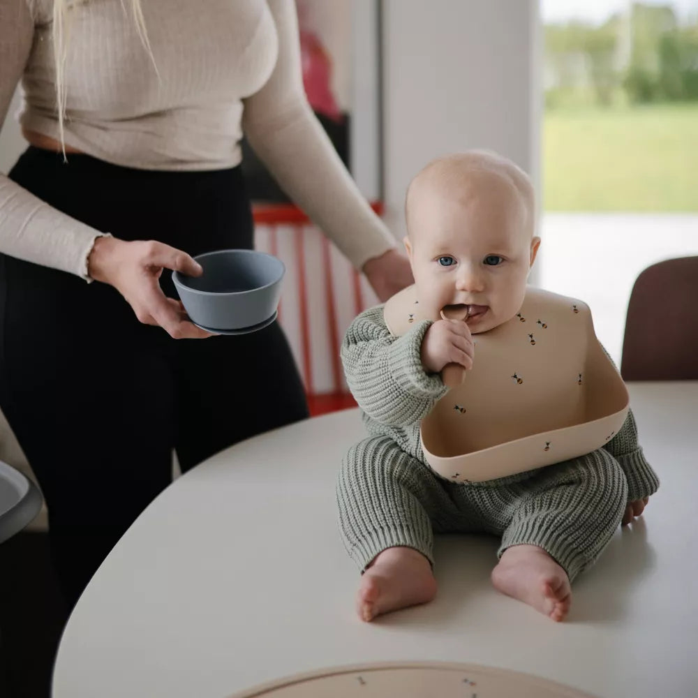 Mushie Silikoninen Ruokalappu Leijat