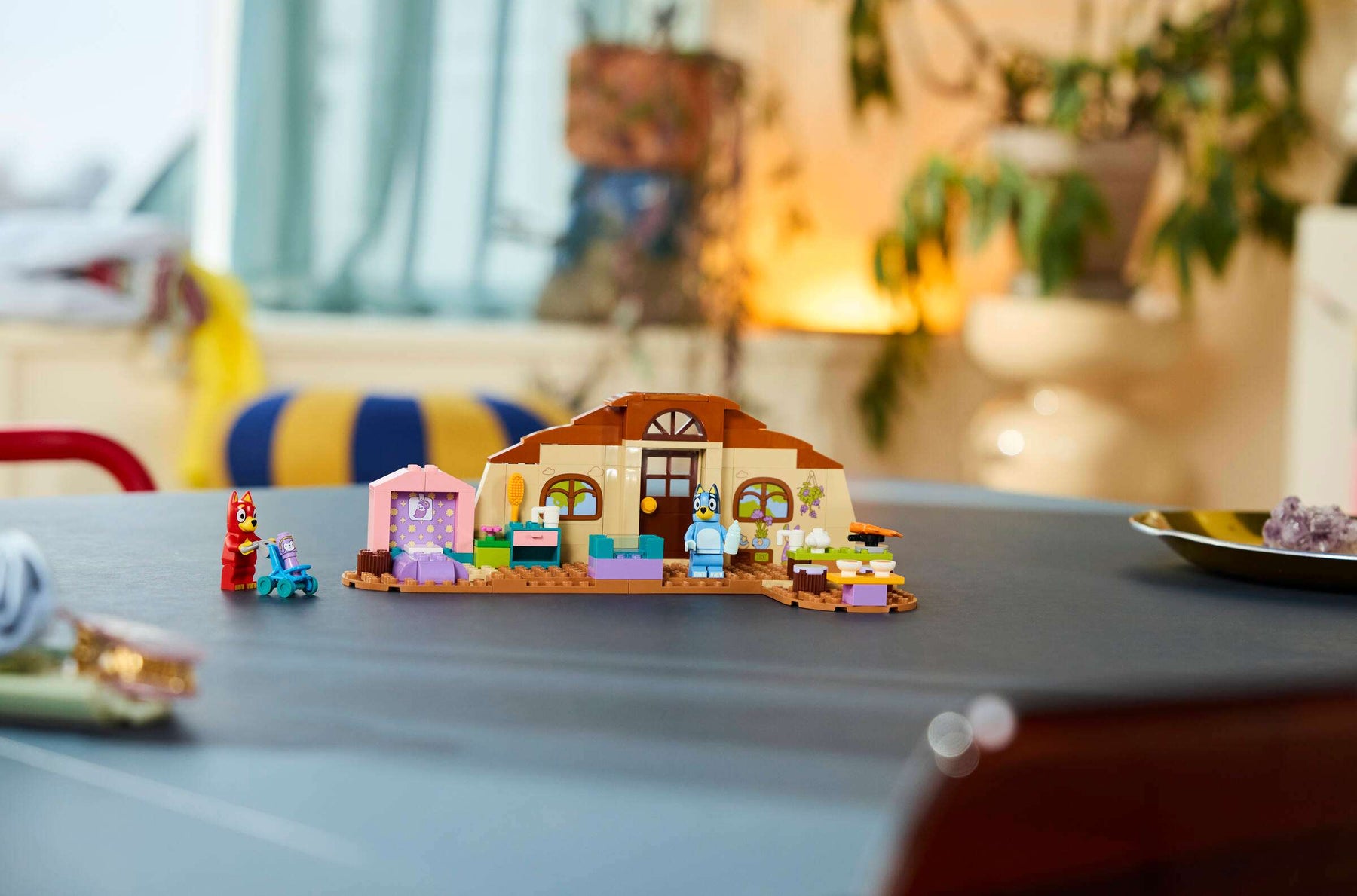 LEGO Bluey 11221 Rasse ja Tuuri Koulussa
