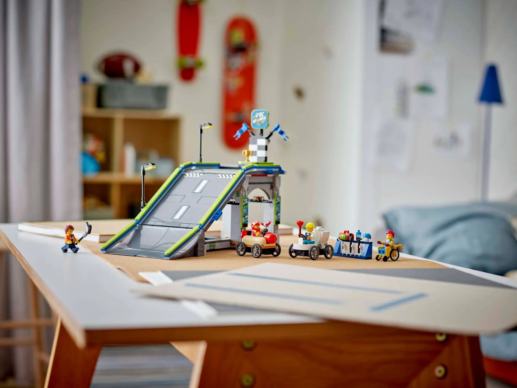 LEGO City 60460 Ei rajoja: Kilpa-autojen Ramppirata