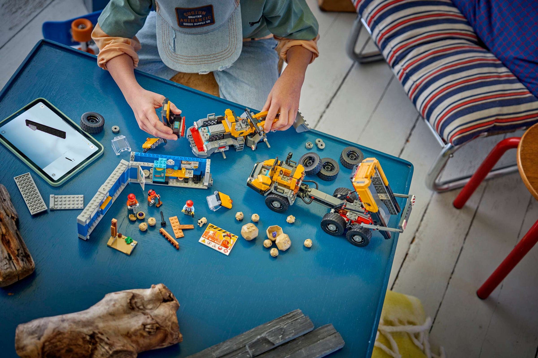 LEGO City 60494 Kippiauto ja Etukuormaaja