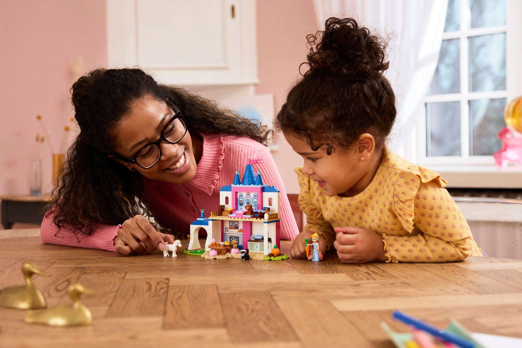 LEGO Disney 43283 Tuhkimon Linna ja Eläinystävät