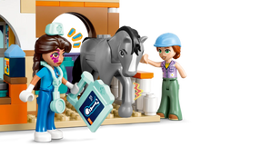 LEGO Friends 42651 Hevos ja Lemmikkisairaala