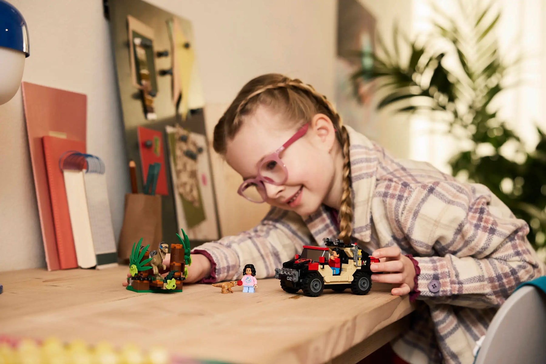 LEGO Jurassic World 76972 Raptor ja Pako Maastoautolla