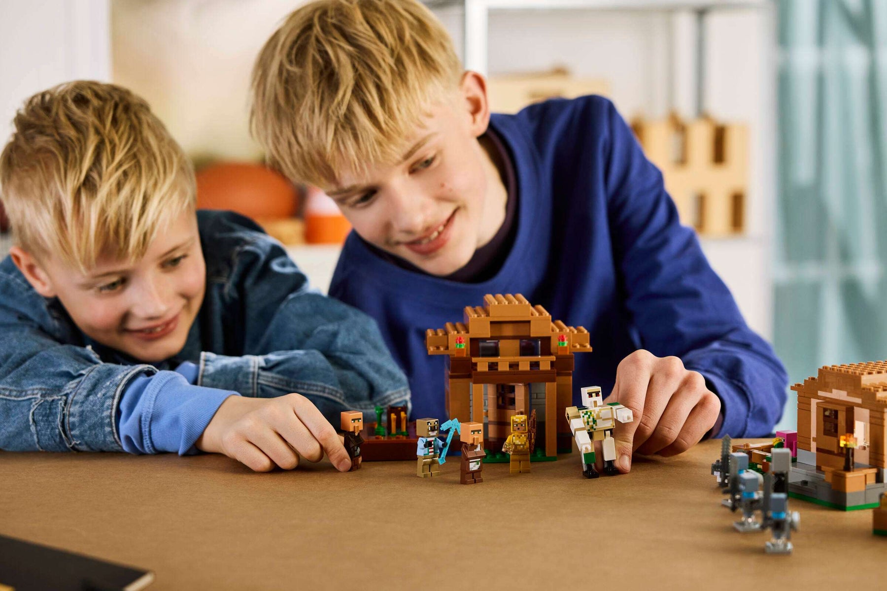 LEGO Minecraft 21596 Hyökkäys Kutsuilijakylään